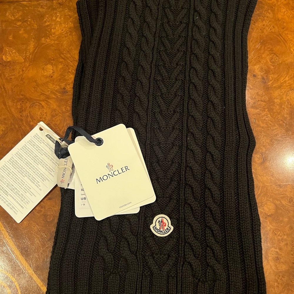 New With Tags Moncler Black Wool Cableknit Scarf